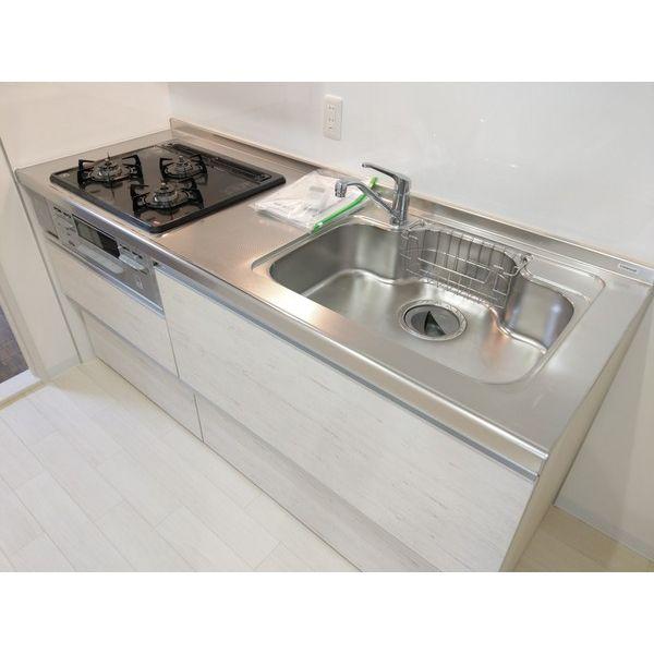 キッチン　内装は別部屋の参考写真です。