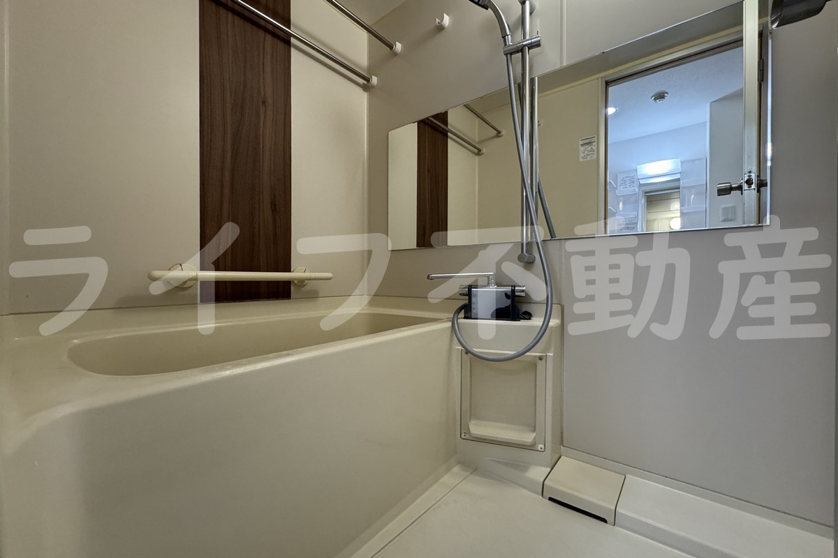 バス・シャワールーム　お風呂で日々の疲れを落としましょう