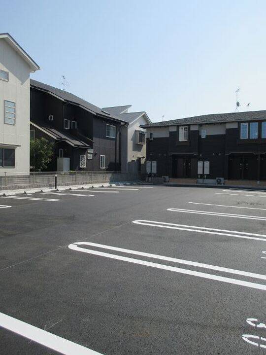 駐車場　駐車場