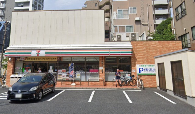 コンビニ　セブンイレブン台東東浅草1丁目店（コンビニ）まで270m