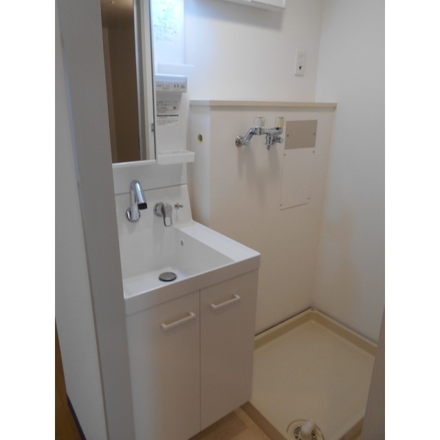 洗面設備　同タイプ別棟別部屋写真※現況優先