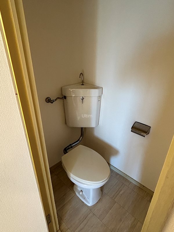 トイレ　別の部屋の写真