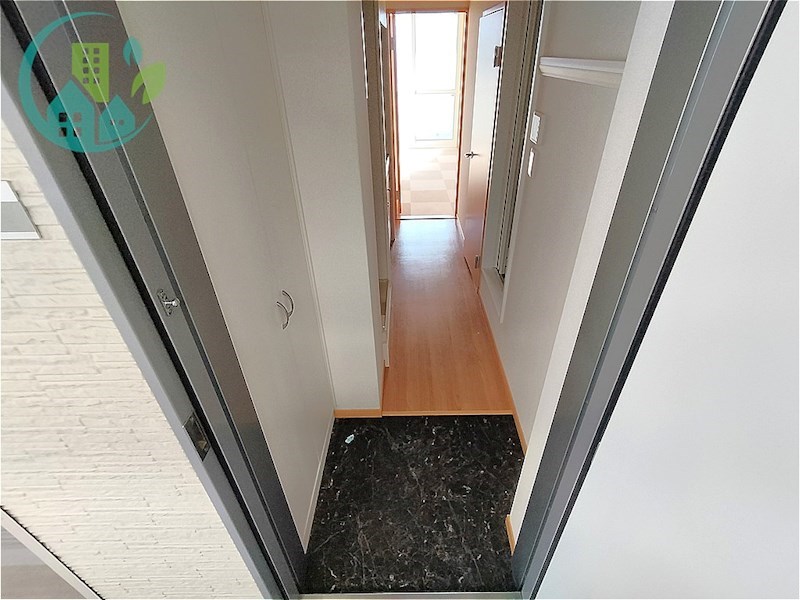 玄関　レオパレストライズ2（家具・家電付、仲介手数料不要）