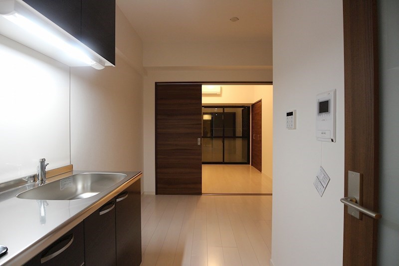 居室・リビング　1Kでは狭い方へおススメです。