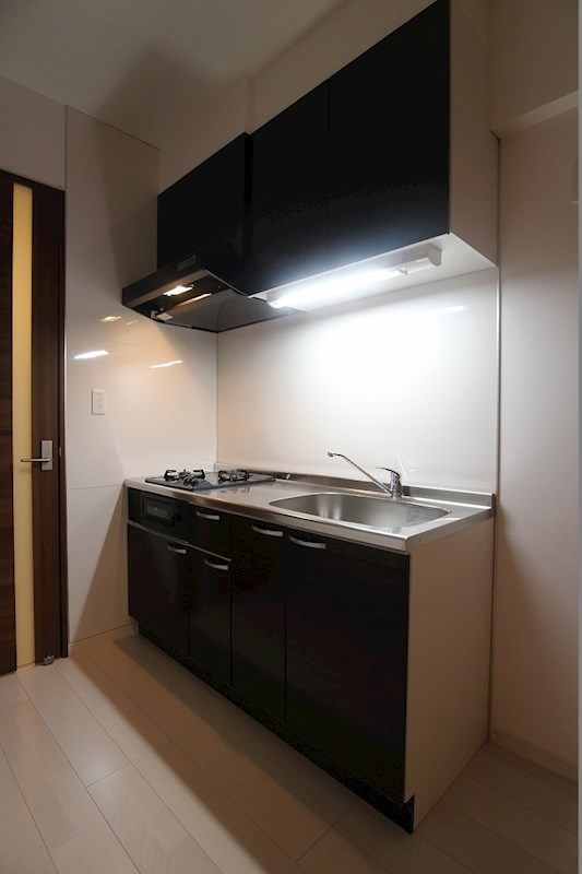 キッチン　2口コンロ＋グリルのシステムキッチンです。