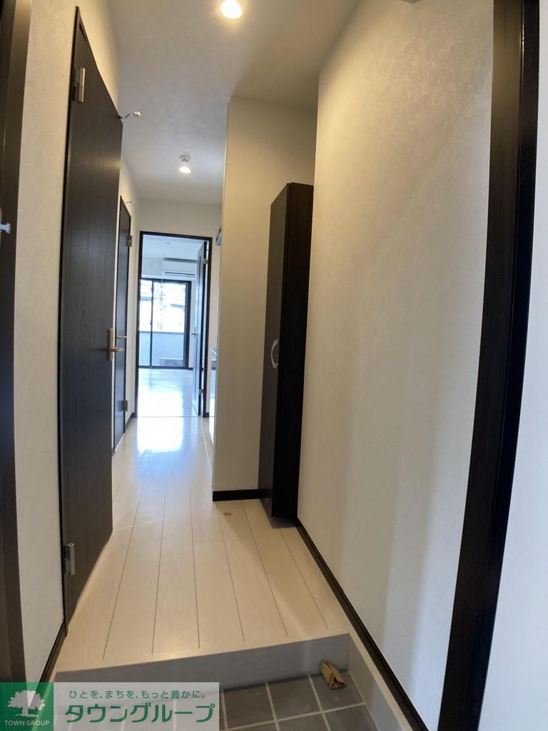 玄関　キッチン