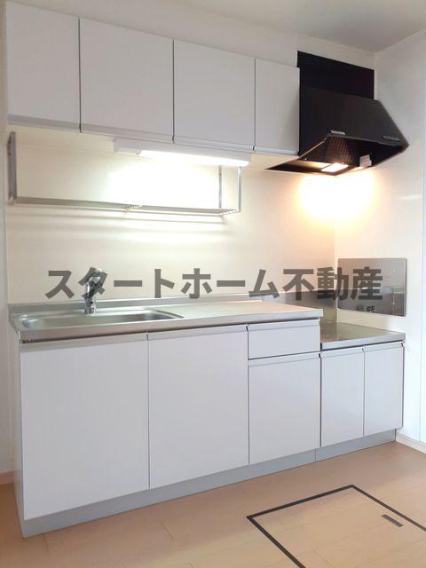 キッチン　コンパクトなキッチンで掃除もラクラク