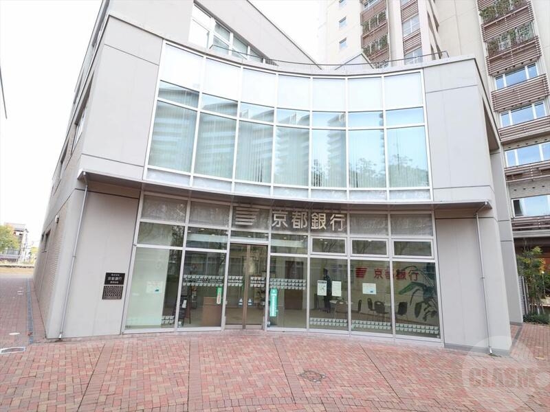 銀行　京都銀行　摂津支店（銀行）まで301m
