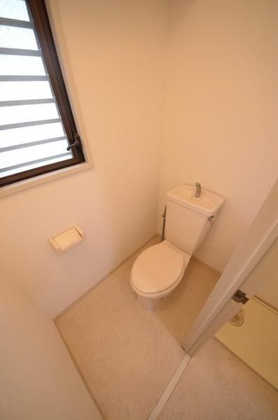 トイレ　トイレ