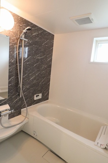 バス・シャワールーム　一坪風呂　３０２