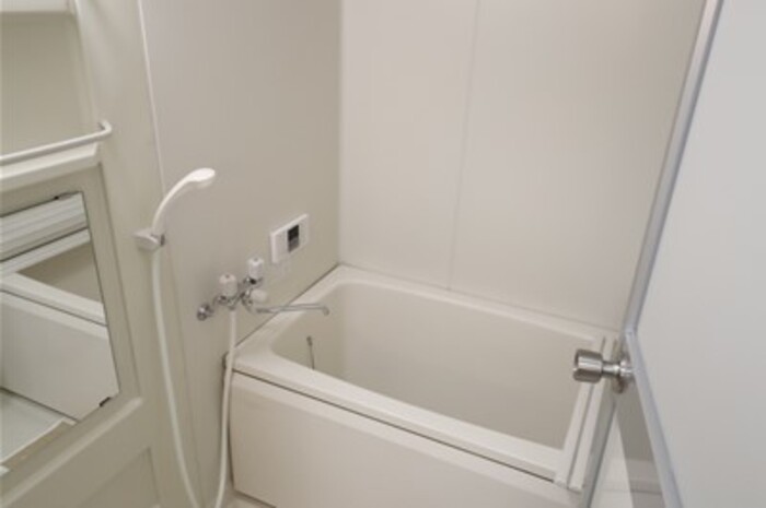 バス・シャワールーム　日々の疲れを癒すお風呂付です