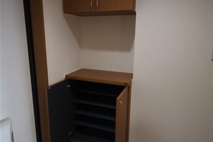 玄関　落ち着いた玄関です