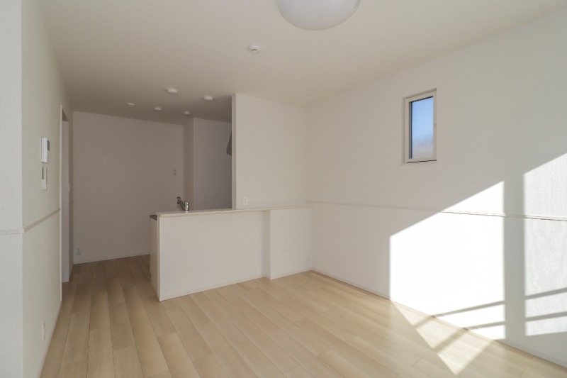 居室・リビング　図面と現状に相違がある場合には現状を優先