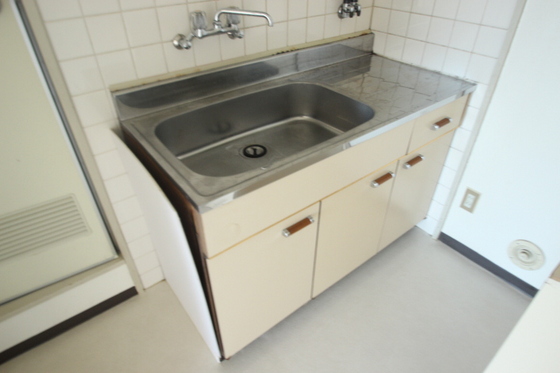 キッチン　※別部屋の写真です