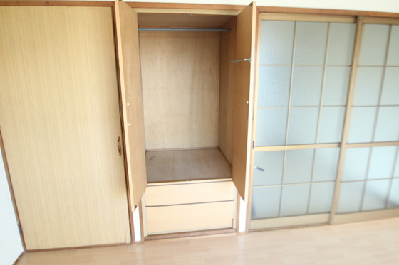 収納　※別部屋の写真です