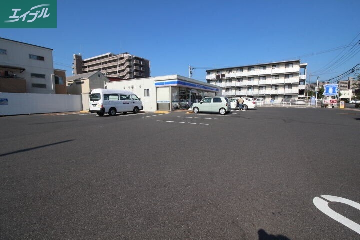 コンビニ　ローソン岡山野田西店（コンビニ）まで375m