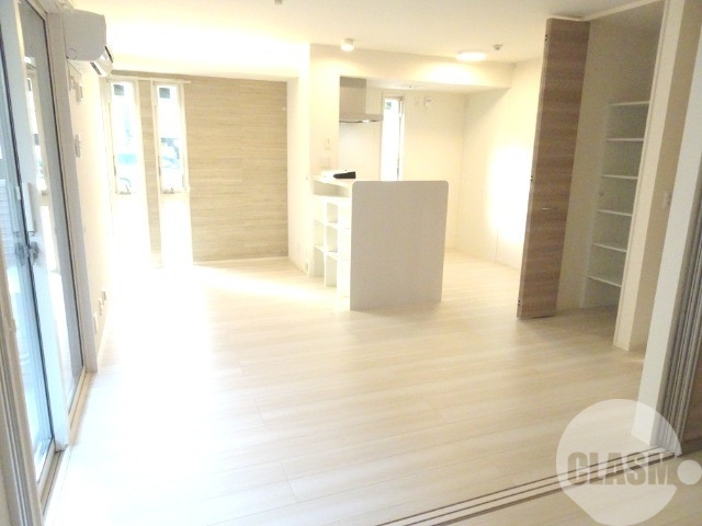 居室・リビング　カウンターキッチンです♪