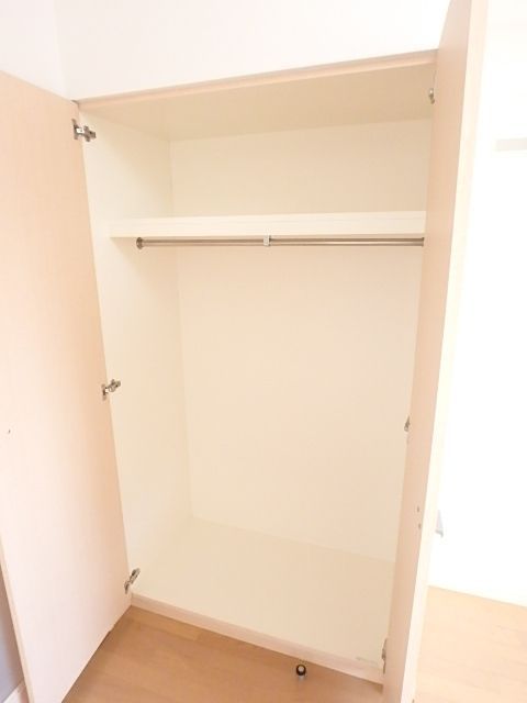 収納　洋室にある収納です