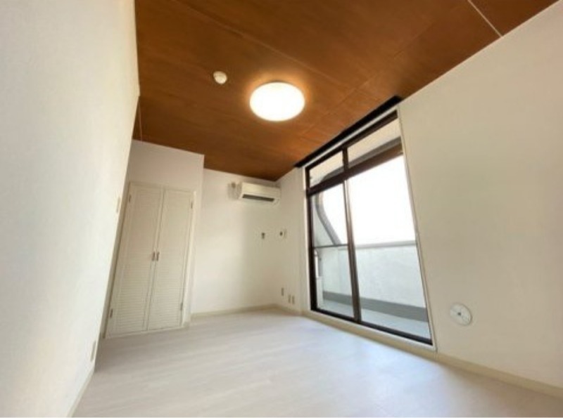 居室・リビング　図面と現状に相違がある場合には現状を優先