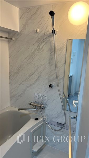 バス・シャワールーム　風呂