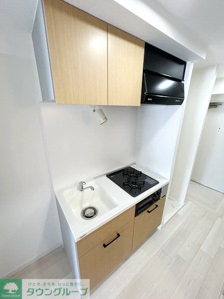 キッチン　同物件別部屋写真