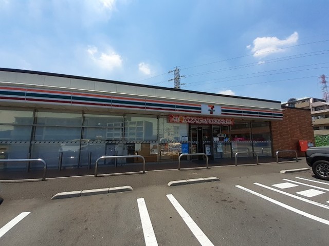 コンビニ　セブンイレブン相模原東淵野辺５（コンビニ）まで350m