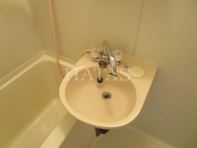 洗面設備　同物件別部屋です。