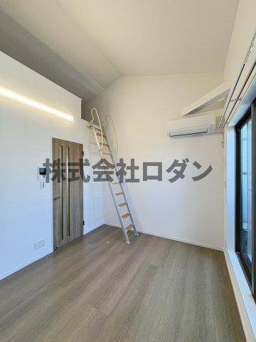 居室・リビング　別室参照