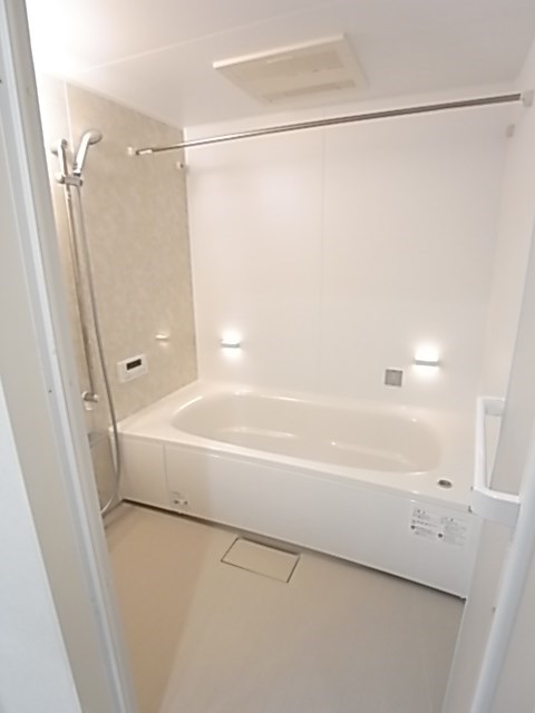バス・シャワールーム　お風呂で日々の疲れを落としましょう