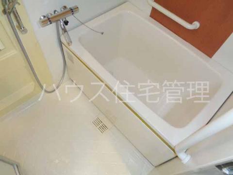 バス・シャワールーム　バス