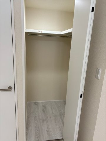 収納　奥行きのあるクローゼット