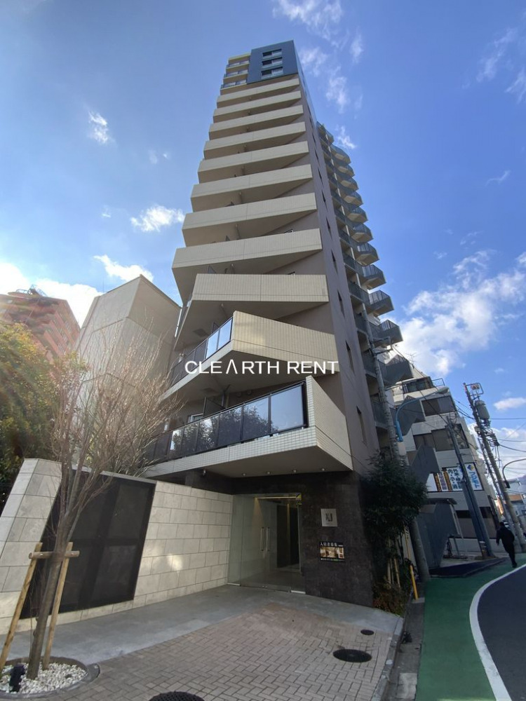 建物外観　【新宿御苑の築浅デザイナーズマンション】