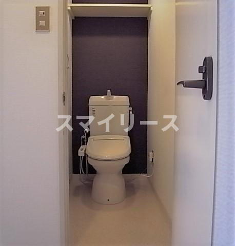 トイレ　別号室の参考写真です