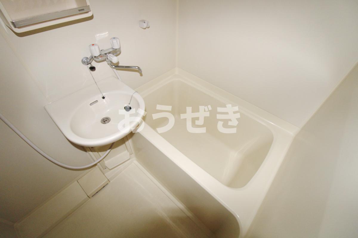 バス・シャワールーム　?※同仕様参考写真