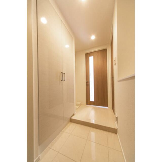 玄関　※写真は同タイプ住戸です。