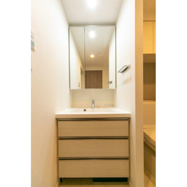 洗面設備　※写真は同タイプ住戸です。