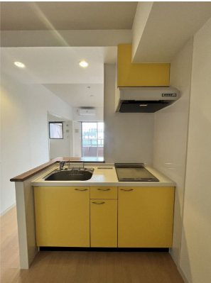キッチン　写真は別号室のため、現況優先