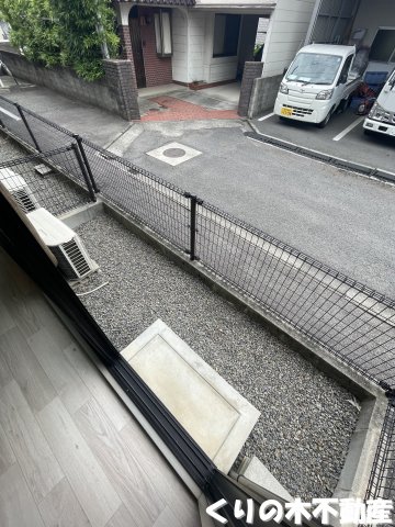 バルコニー　反転タイプのお部屋です（現況を優先します）ます。）