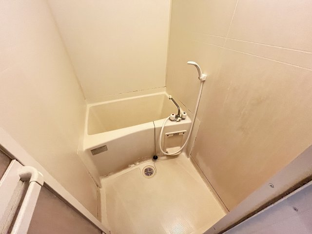 バス・シャワールーム　お風呂で日々の疲れを落としましょう