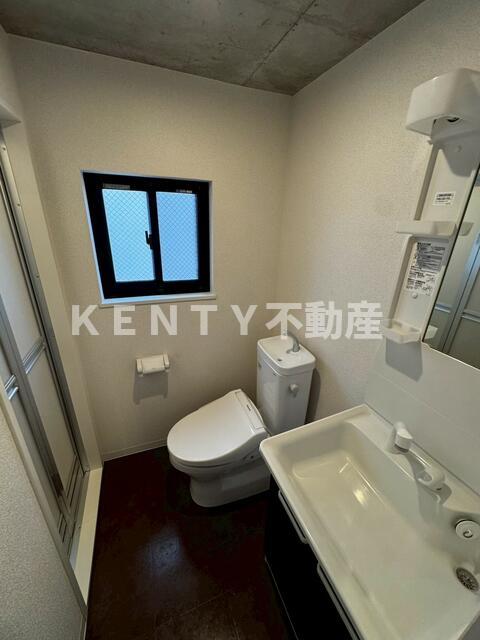 トイレ　コンパクトで使いやすいトイレです