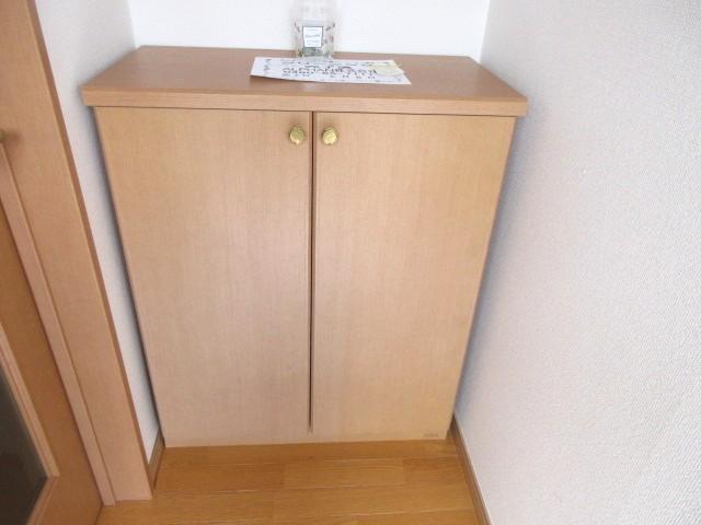 玄関　下駄箱