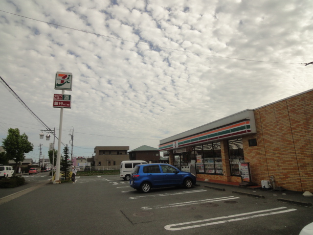 コンビニ　セブンイレブン浜松三方原東店（コンビニ）まで298m