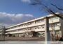 小学校　二本松市立岳下小学校（小学校）まで750m