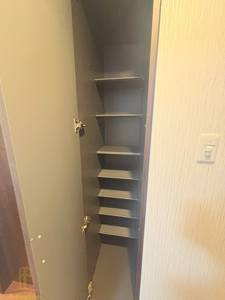 玄関　プレジオ難波