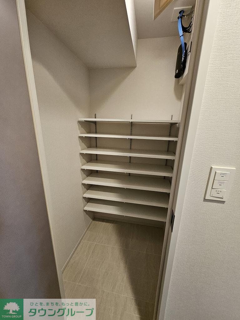 収納　設備