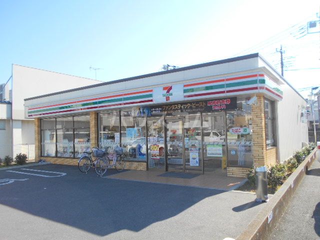 コンビニ　セブンイレブン越谷宮本店（コンビニ）まで411m