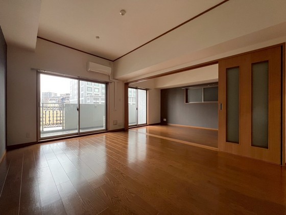 居室・リビング　※他部屋の写真です。現況優先