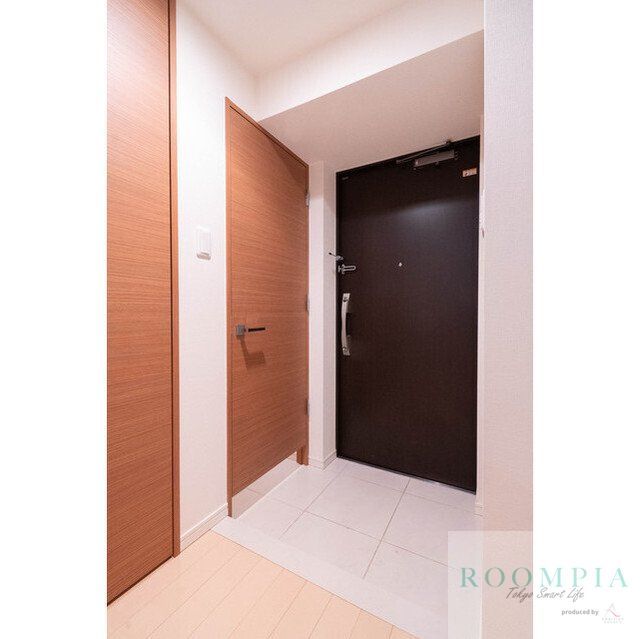 玄関　類似間取りの参考写真です