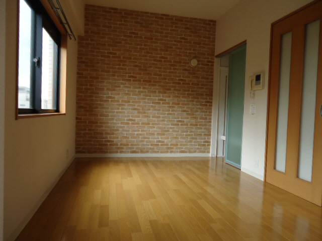居室・リビング　写真は同マンションの別のお部屋のものです。