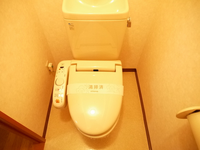 トイレ　☆衛生的な温水洗浄便座☆